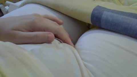 flash 50 tokens BIG CLIT  tits pussy. masturbation big clit 150 tokens fingers inside pussy 1000 tk  pump big clit 300 tk online show from April 27, 6:49 pm