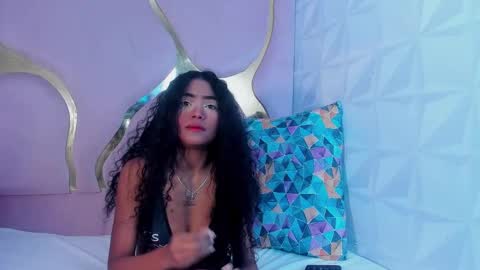 Snapshot of camilaqueenh chatting on October 21, 3:22 am camilaqueenh online show from October 21, 3:22 am