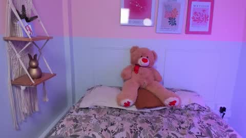 Camila  online show from February 3, 4:10 am