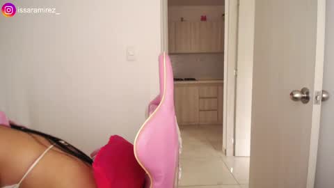 X IGcamiryan01 online show from April 23, 6:53 pm
