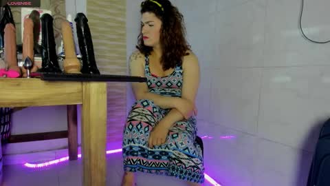 camilasexyhorny online show from April 15, 10:10 pm