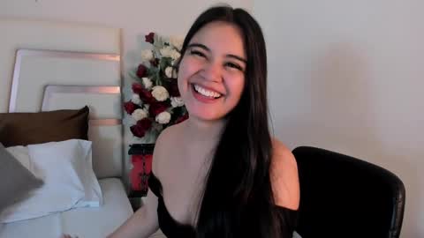 Snapshot of camilasofiia chatting on March 10, 11:06 pm Camila online show from March 10, 11:06 pm