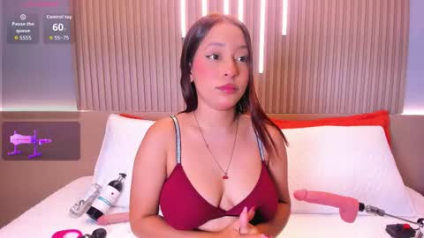 camile_cute online show from November 4, 9:16 pm