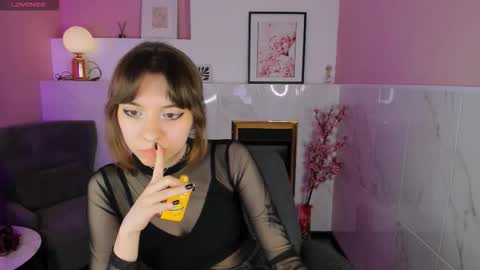 Camilla online show from March 19, 2:00 pm