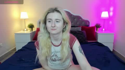 camilladreamer online show from November 6, 8:45 pm