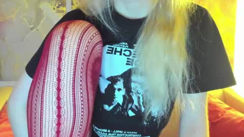 camilladreamer online show from April 16, 10:12 pm