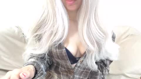 CamilleBunny online show from April 27, 3:15 am