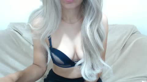 CamilleBunny online show from June 23, 2:08 am