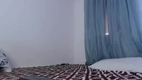 camilo_contre21 online show from February 17, 8:38 pm