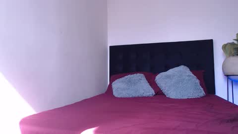 camilo_contre21 online show from February 4, 7:51 pm