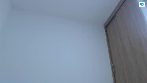 camilo_contre21 online show from April 24, 11:40 pm