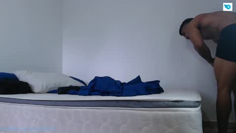 camilo_contre21 online show from April 27, 7:22 pm