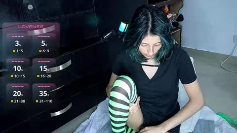 Cami  online show from November 3, 3:18 am