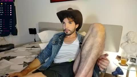 Snapshot of camilosaennz chatting on September 24, 6:42 am camilo online show from September 24, 6:42 am
