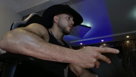 Camilo Watson online show from May 4, 1:23 am