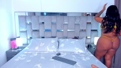 Camila online show from December 15, 9:00 pm