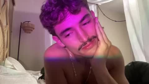 camncaroline online show from September 26, 4:09 am
