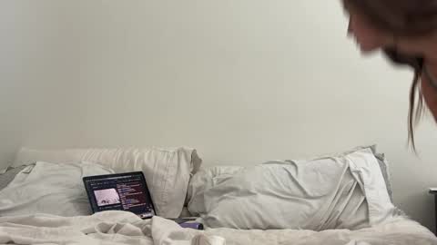 camncaroline online show from August 6, 12:08 am