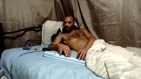 camodick online show from April 8, 2:14 am
