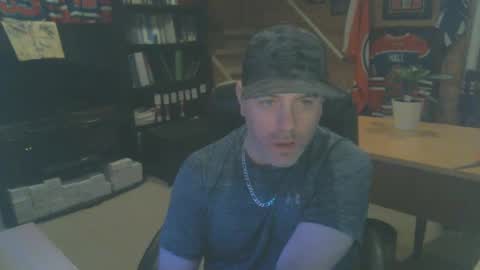 Snapshot of canadianboi6969 chatting on December 24, 8:11 am CanadianBacon6969 online show from December 24, 8:11 am