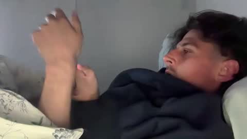 canadianboy204 online show from June 1, 4:14 am