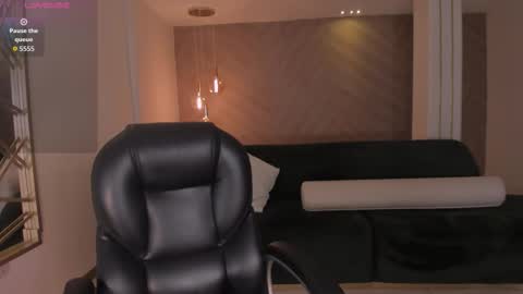  Candanse R  online show from February 20, 3:50 am