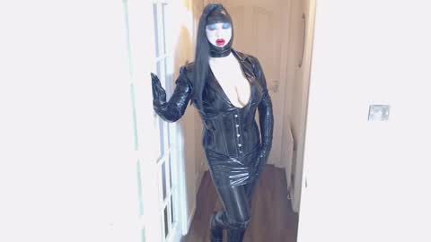 candi smokes online show from March 2, 2:00 pm