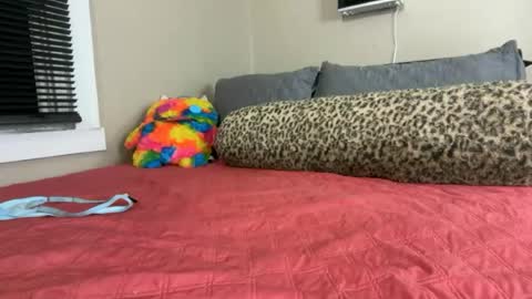 Candi may online show from July 27, 5:27 am
