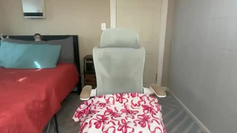 Candi may online show from February 24, 4:32 pm