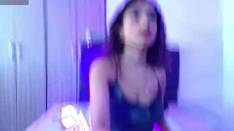 Snapshot of candy_blissx chatting on September 10, 1:34 pm candy_blissx online show from September 10, 1:34 pm