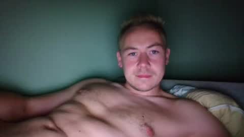 candy_boy_xoxo online show from July 15, 10:03 pm