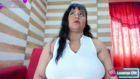 Candy  Brown online show from November 18, 12:41 pm