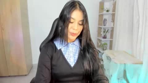 Snapshot of candy_hes chatting on October 30, 9:15 pm Nickol online show from October 30, 9:15 pm