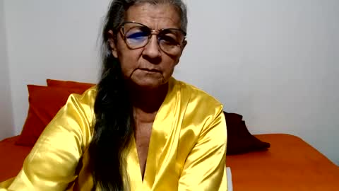 candy online show from July 26, 10:57 am