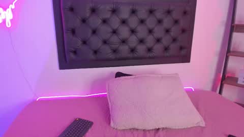 Snapshot of candy_mei chatting on September 16, 4:32 pm Candy online show from September 16, 4:32 pm