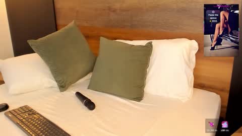 CANDY online show from January 10, 7:30 pm