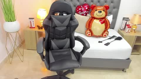 CANDY online show from February 18, 7:19 pm