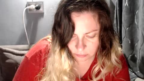 Laura online show from July 18, 11:51 pm