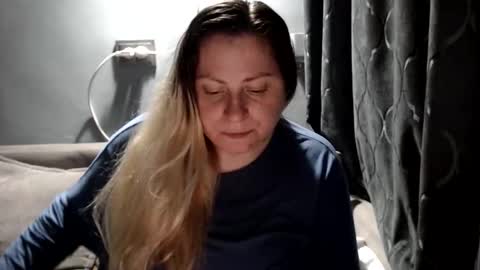 Laura online show from April 30, 6:35 pm