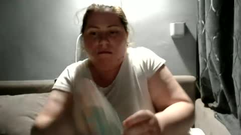 Laura online show from July 1, 8:28 pm