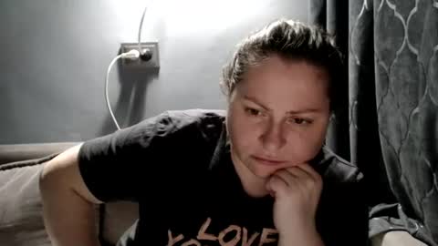 Laura online show from July 26, 2:31 am