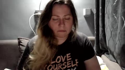 Laura online show from July 28, 7:39 pm