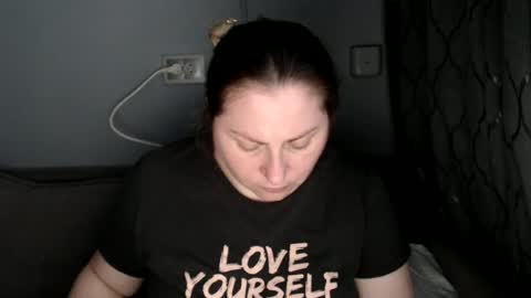 Laura online show from June 18, 11:59 am