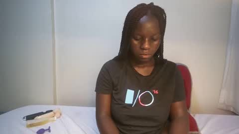 candycurly_ online show from March 5, 2:56 pm