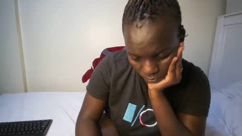 candycurly_ online show from October 16, 4:01 am