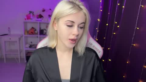 You can call me HH online show from October 18, 8:24 pm