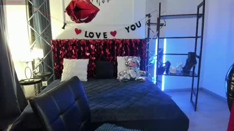 Sofia online show from February 9, 12:36 am