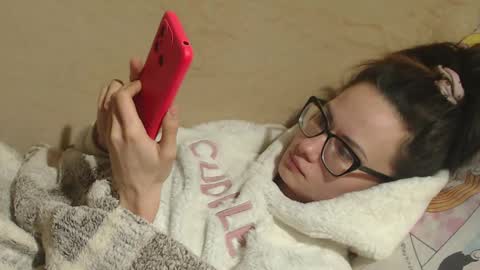 say meow and send tip  online show from March 7, 6:43 pm