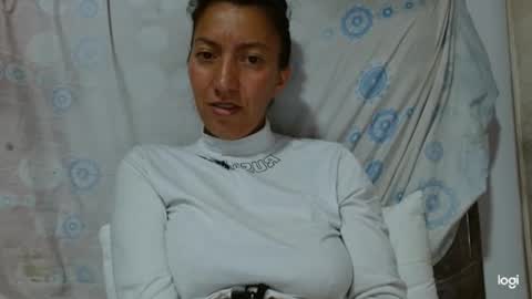 candymilfff online show from September 23, 4:06 am