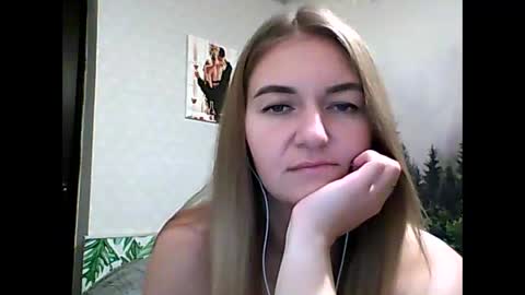 Daisy online show from October 11, 9:18 pm